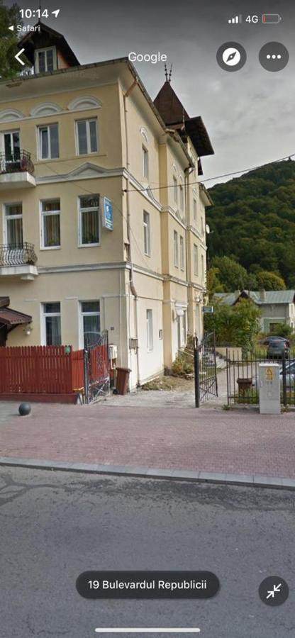 Elle Guest House Sinaia Esterno foto