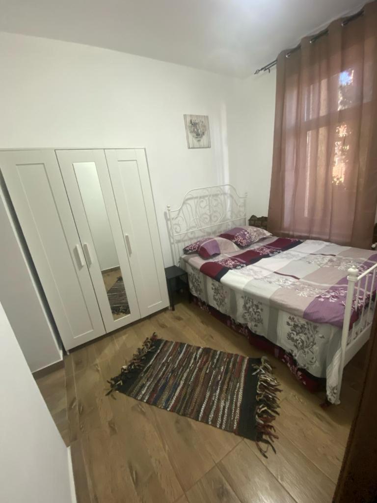 Elle Guest House Sinaia Esterno foto